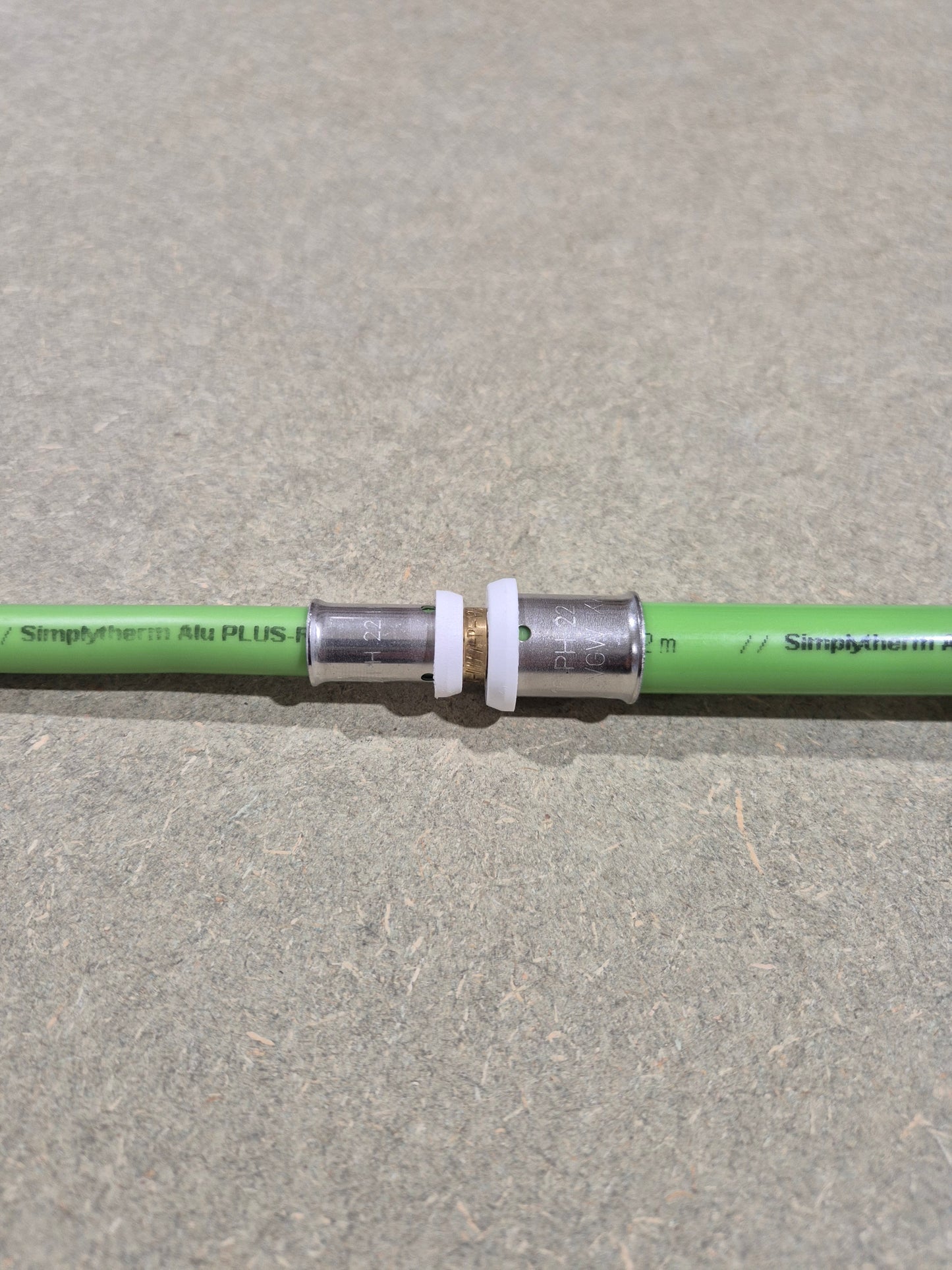 Pressfitting-Kupplung 12 auf 16 x 2 mm für 12mm auf 16mm MV-Rohr